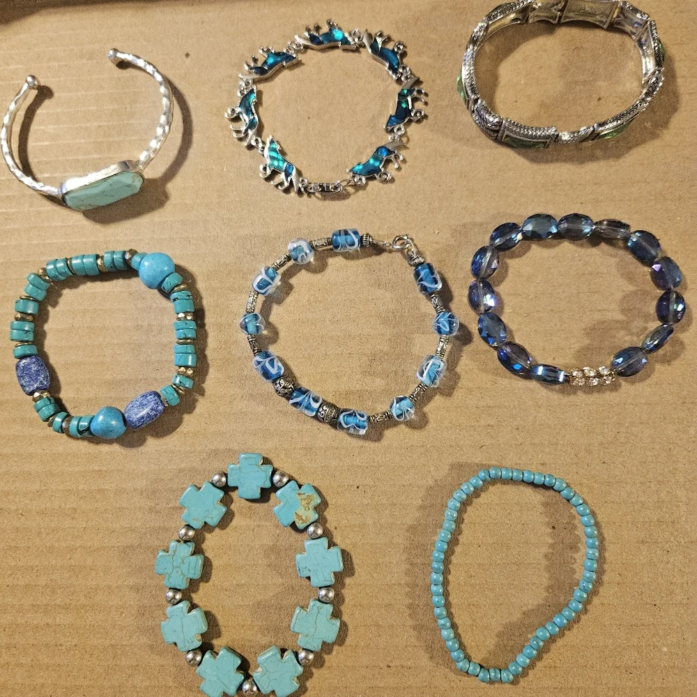 Lot 8 Pcs. Beaded Bracelets Blue Motif Assorted